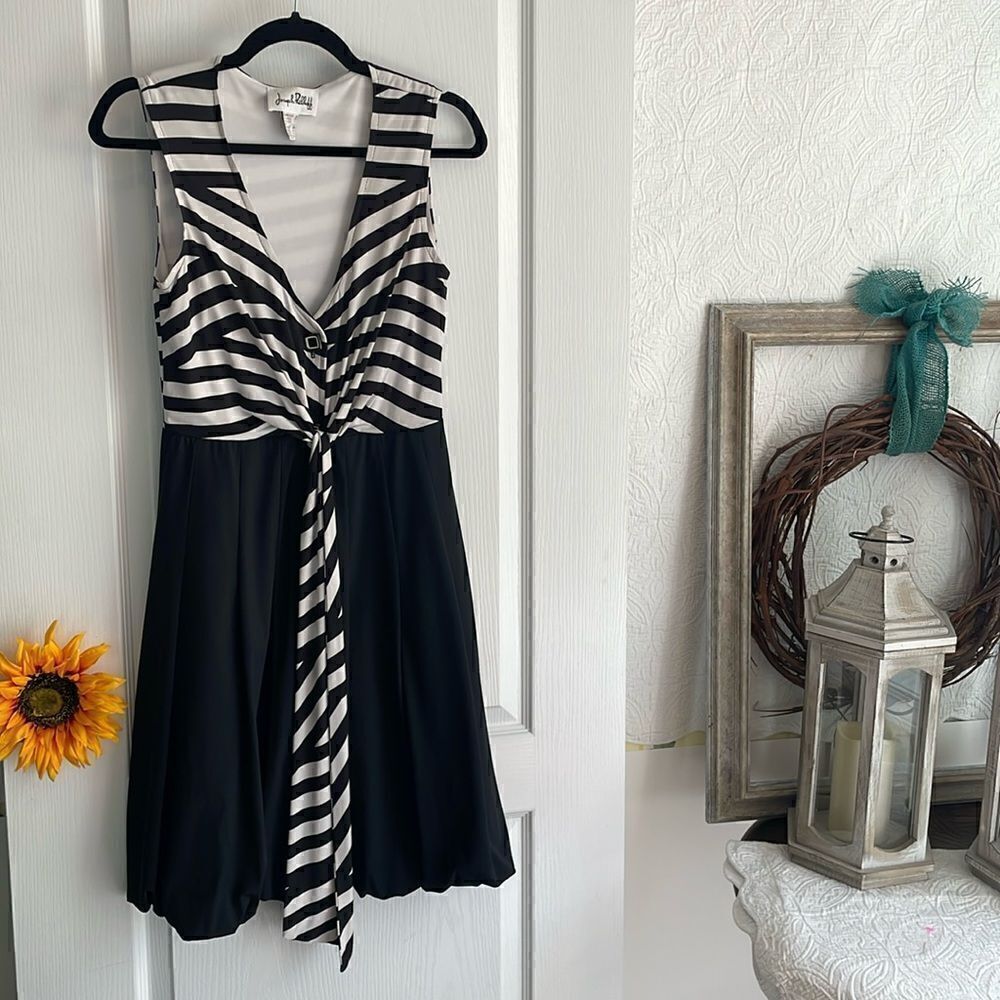 Joseph Ribkoff Striped Party/Coctail Dress - Size 8